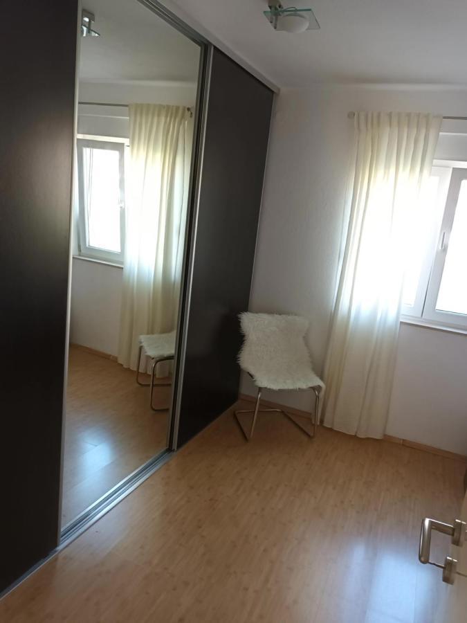 Kike Red Apartment Kastela Luaran gambar
