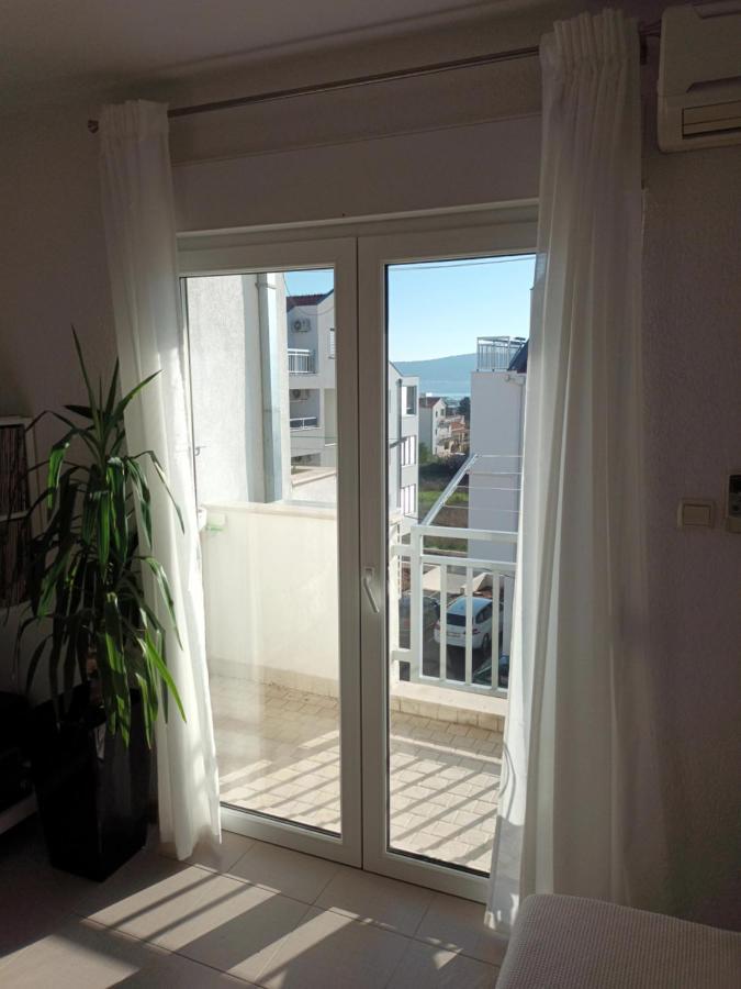 Kike Red Apartment Kastela Luaran gambar