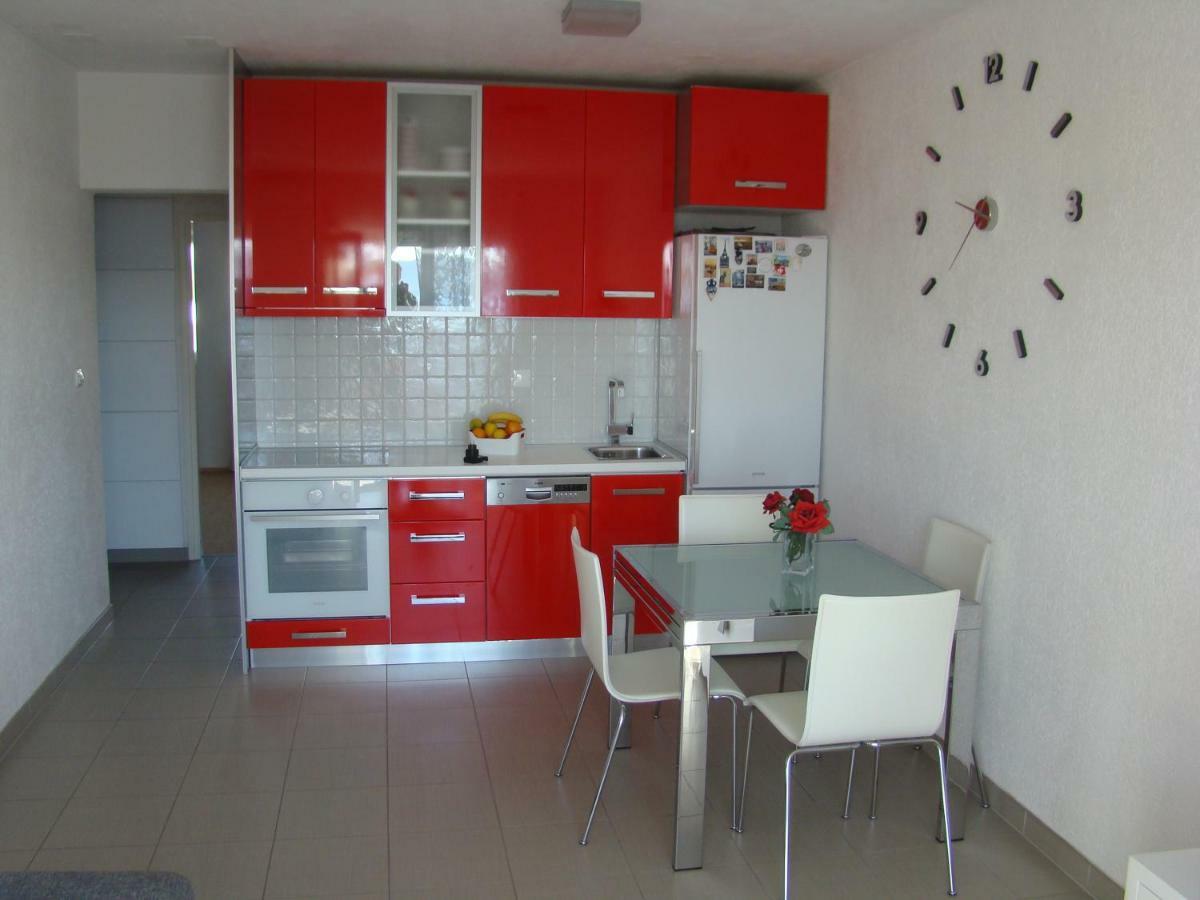 Kike Red Apartment Kastela Luaran gambar