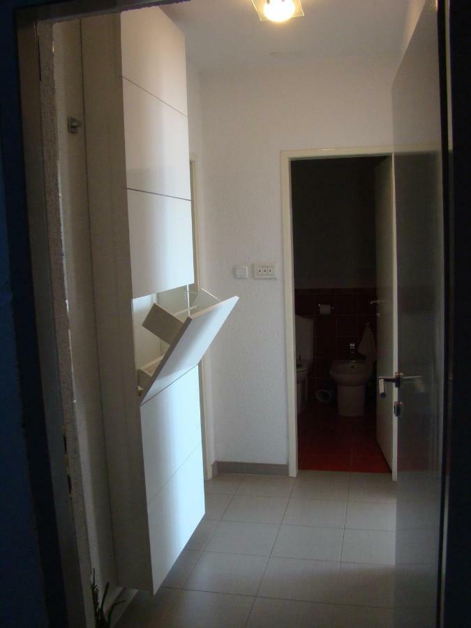 Kike Red Apartment Kastela Luaran gambar