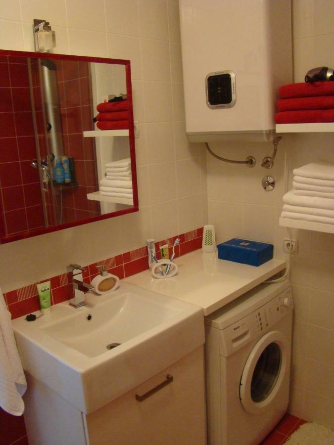 Kike Red Apartment Kastela Luaran gambar
