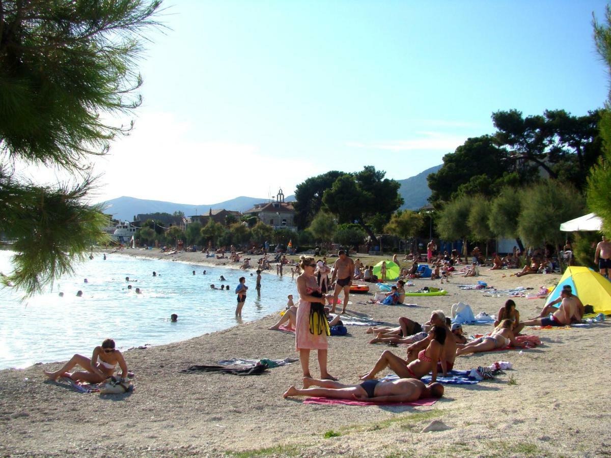 Kike Red Apartment Kastela Luaran gambar