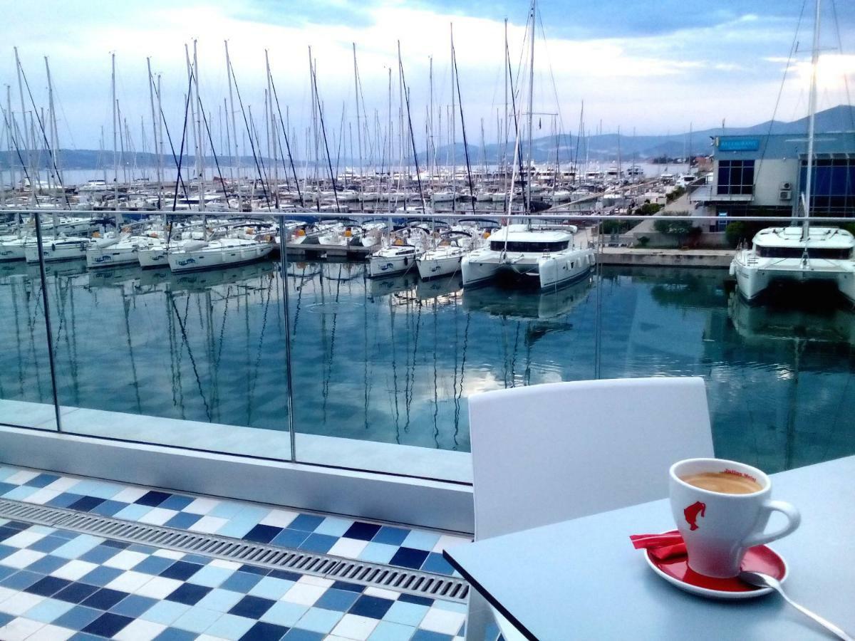 Kike Red Apartment Kastela Luaran gambar